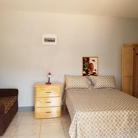 Sunburst Apartment Arnos Vale Exterior foto